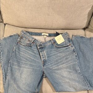 NWT Abercrombie & Fitch High Rise Women Jeans - Light Blue